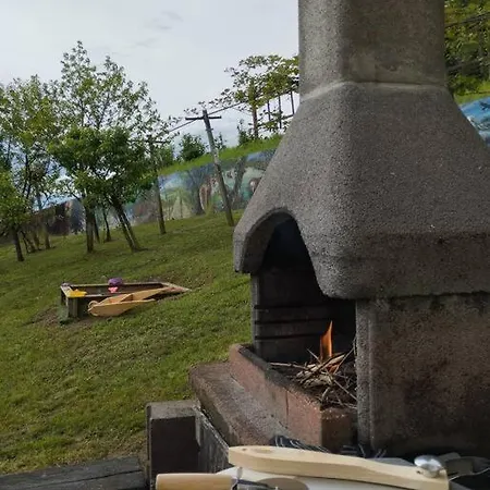 Mini Hiska V Objemu Vinograda * Pristava pri Mestinju