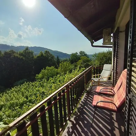 Mini Hiska V Objemu Vinograda Сasa de vacaciones *